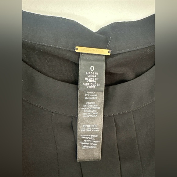 Black Label by Chicos Top Womens Sz 0/S Black Sheer Chiffon Lined Pleated - Picture 2 of 7